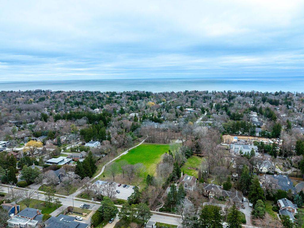 Oakville, ON L6J 2J4,518 Maple AVE