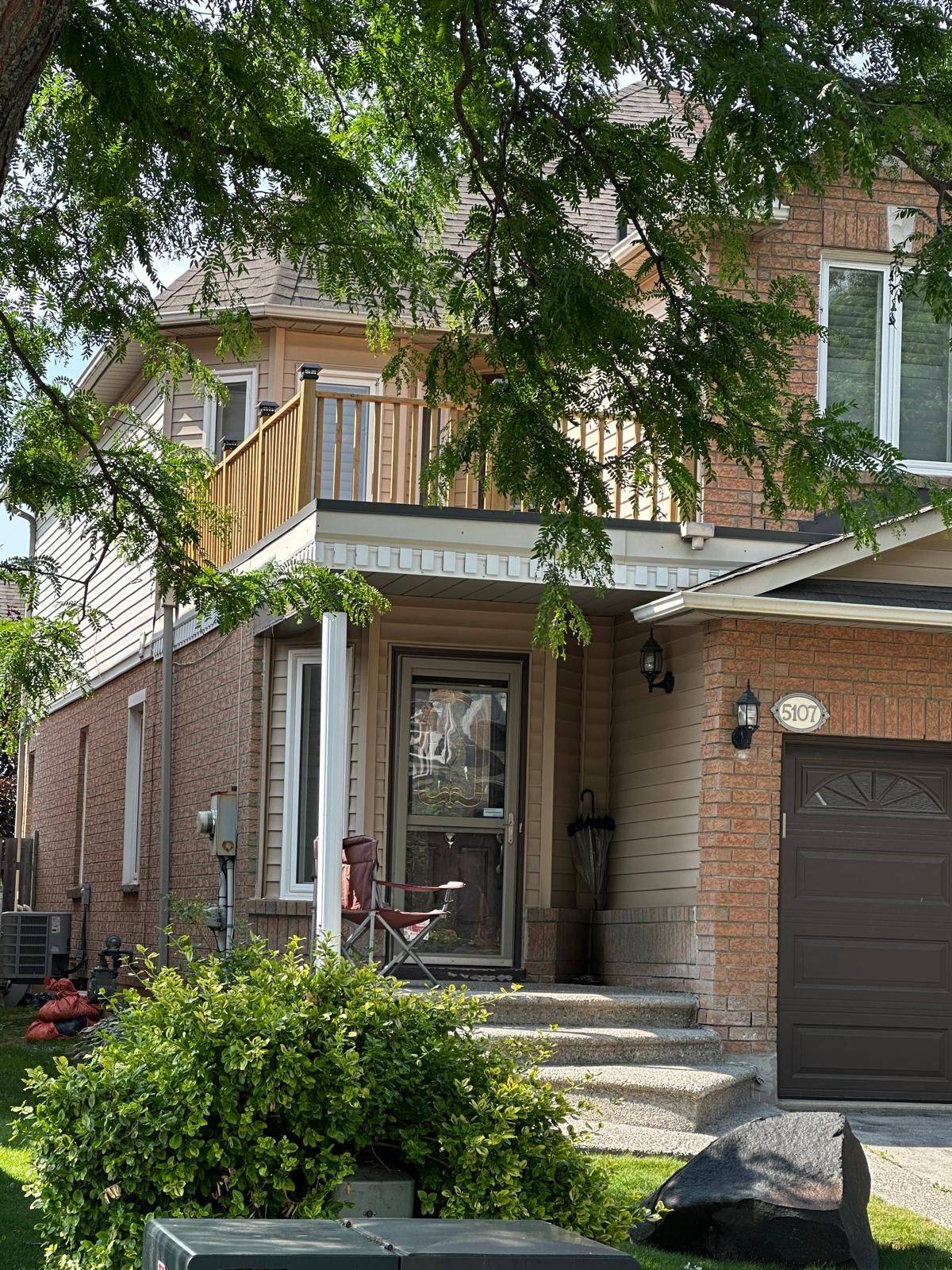 Burlington, ON L7L 6L1,5107 Lampman AVE