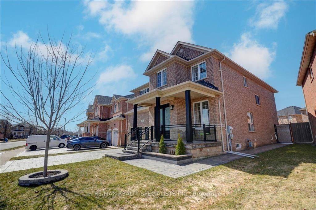 Brampton, ON L7A 3W7,104 Earlsbridge BLVD