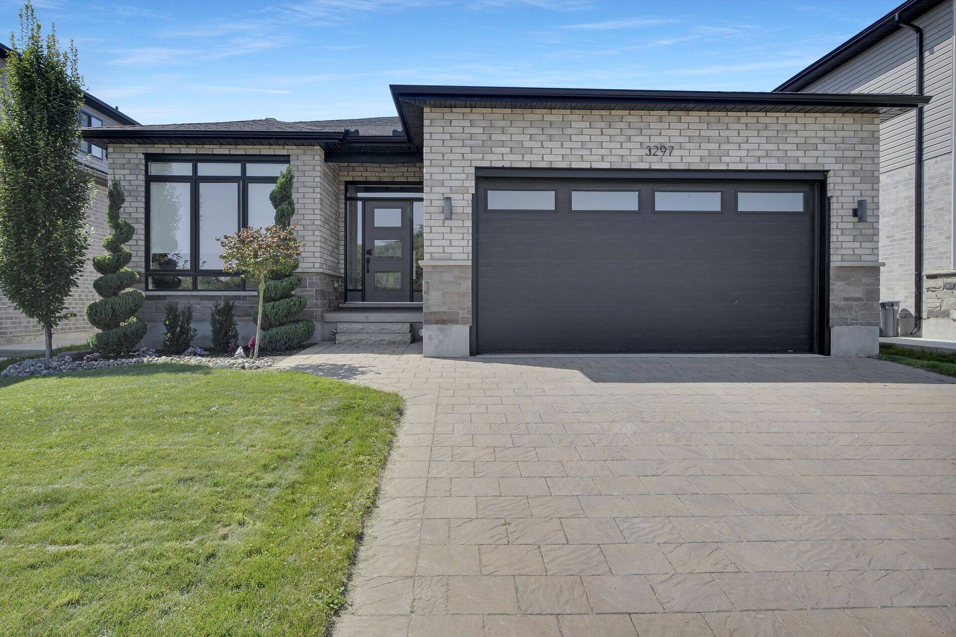 London South, ON N6P 0G5,3297 Regiment RD