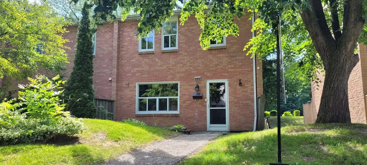 Mississauga, ON L5H 3V1,1050 Shawnmarr RD #132