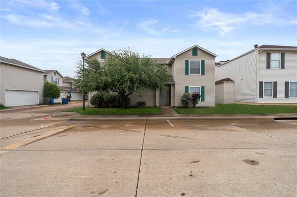 602 Hermosillo Plaza, Dallas, TX 75211