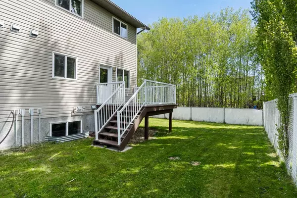 Whitecourt, AB T7S 1C3,71 Rodeo Way #1