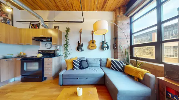 43 Hanna AVE #217, Toronto C01, ON M6K 1X1