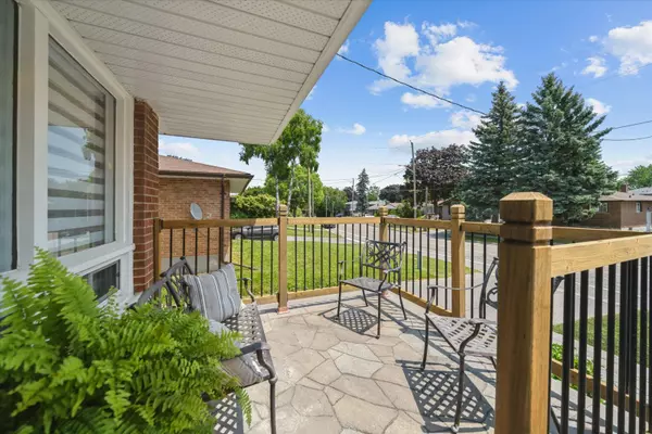 Oshawa, ON L1H 1M3,630 Athol ST E
