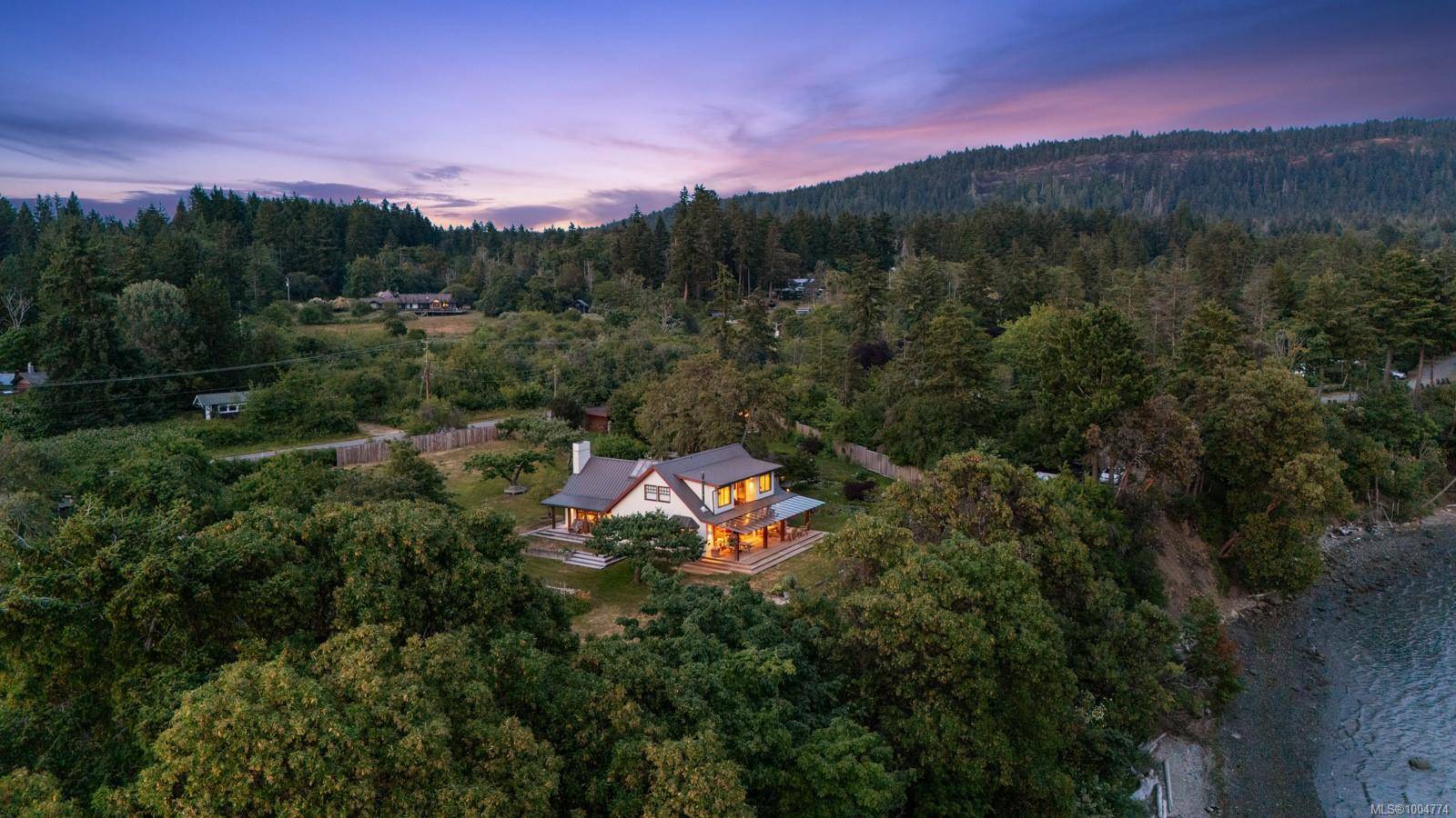 1835 Shingle Spit Rd, Hornby Island, BC V0R 1Z0