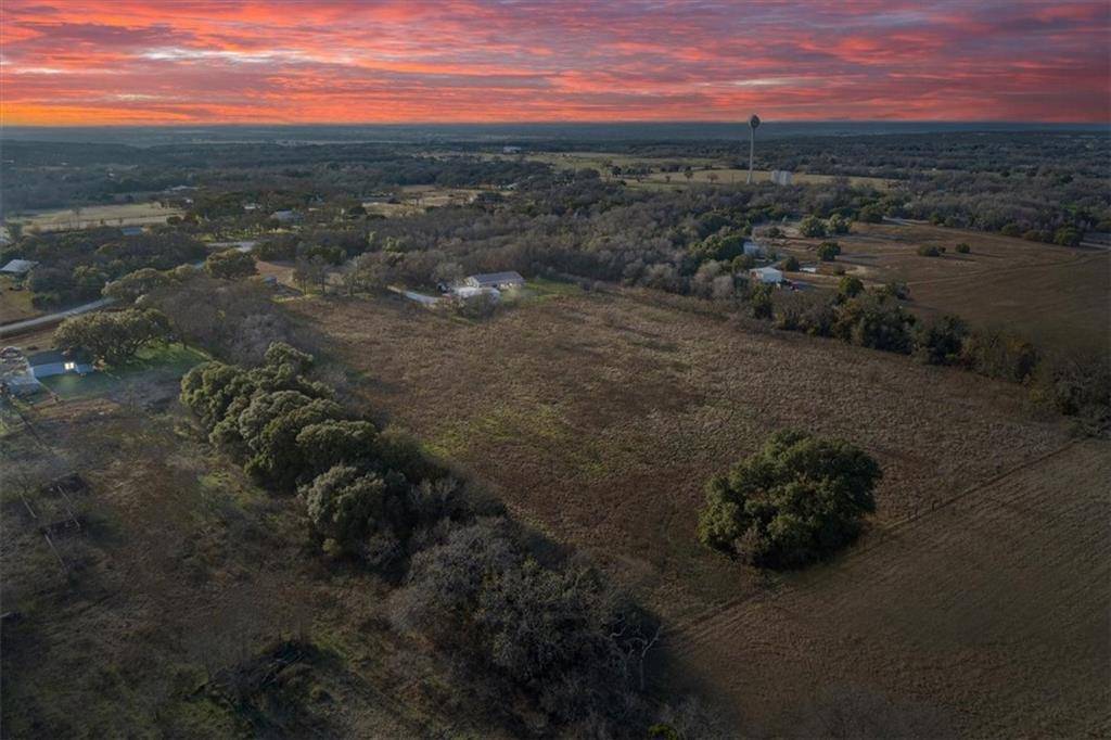 1976 Wesley Chapel Road,  Waco,  TX 76705