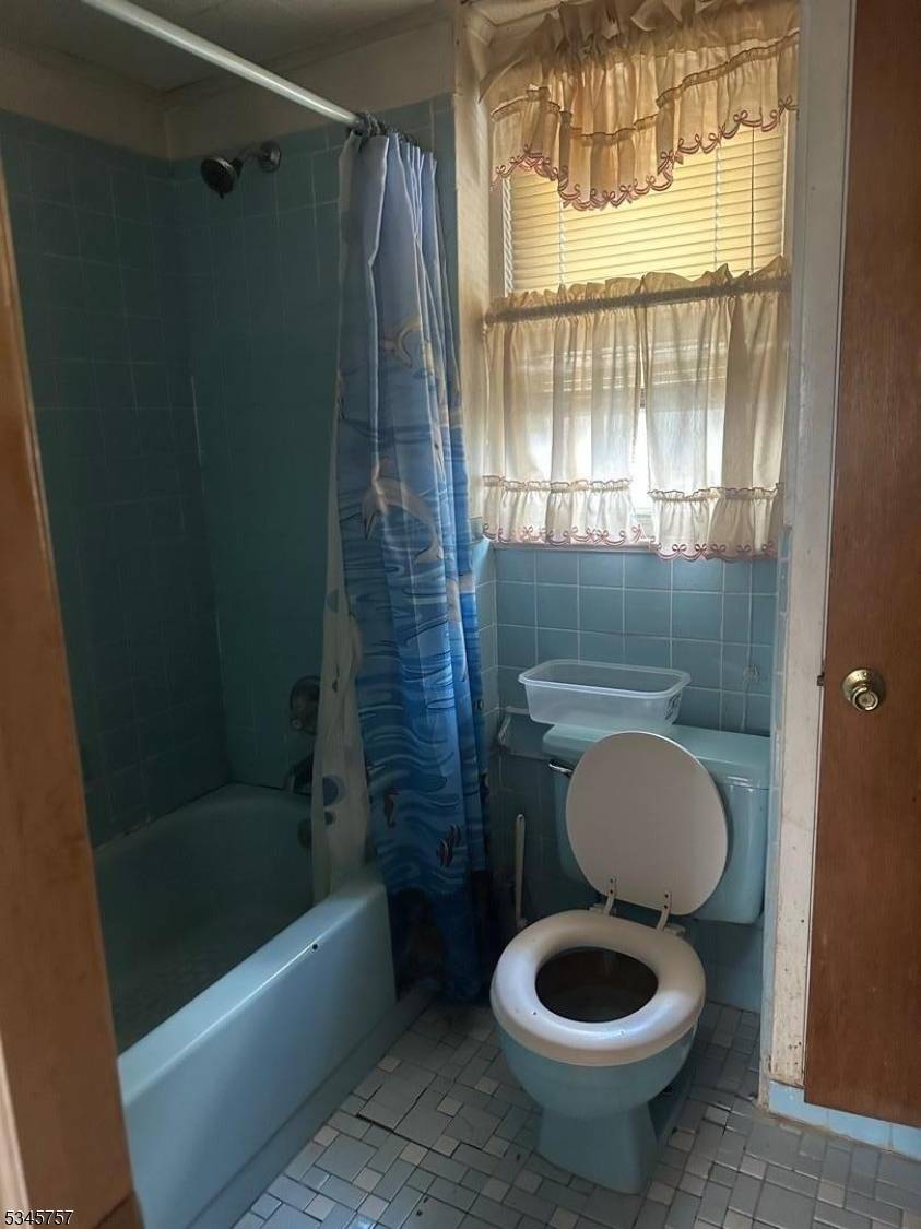 Hillside Twp., NJ 07205,1449 Leslie St