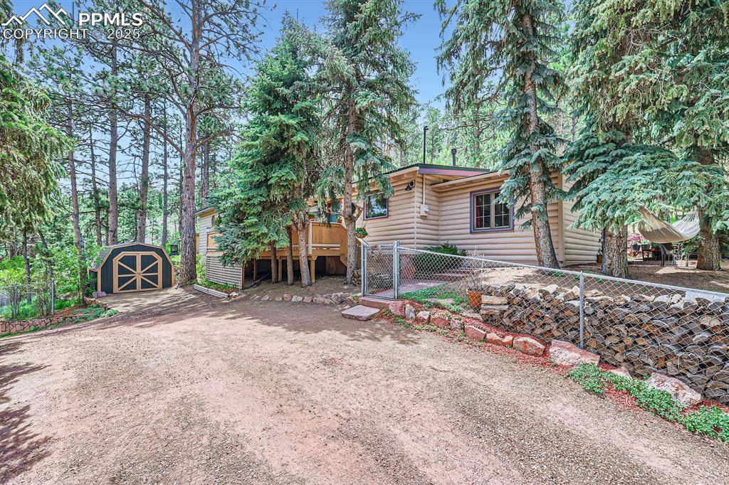 Cascade, CO 80809,9935 Fountain RD