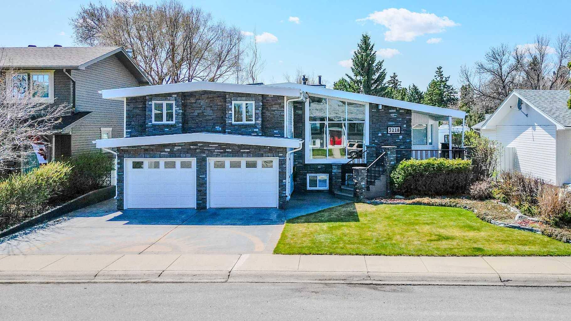 3218 Lakeside RD South, Lethbridge, AB T1K 3H4