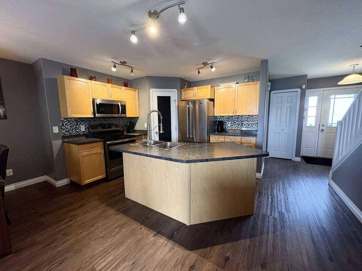 Grande Prairie, AB T8W 2X3,57 Pinnacle XING