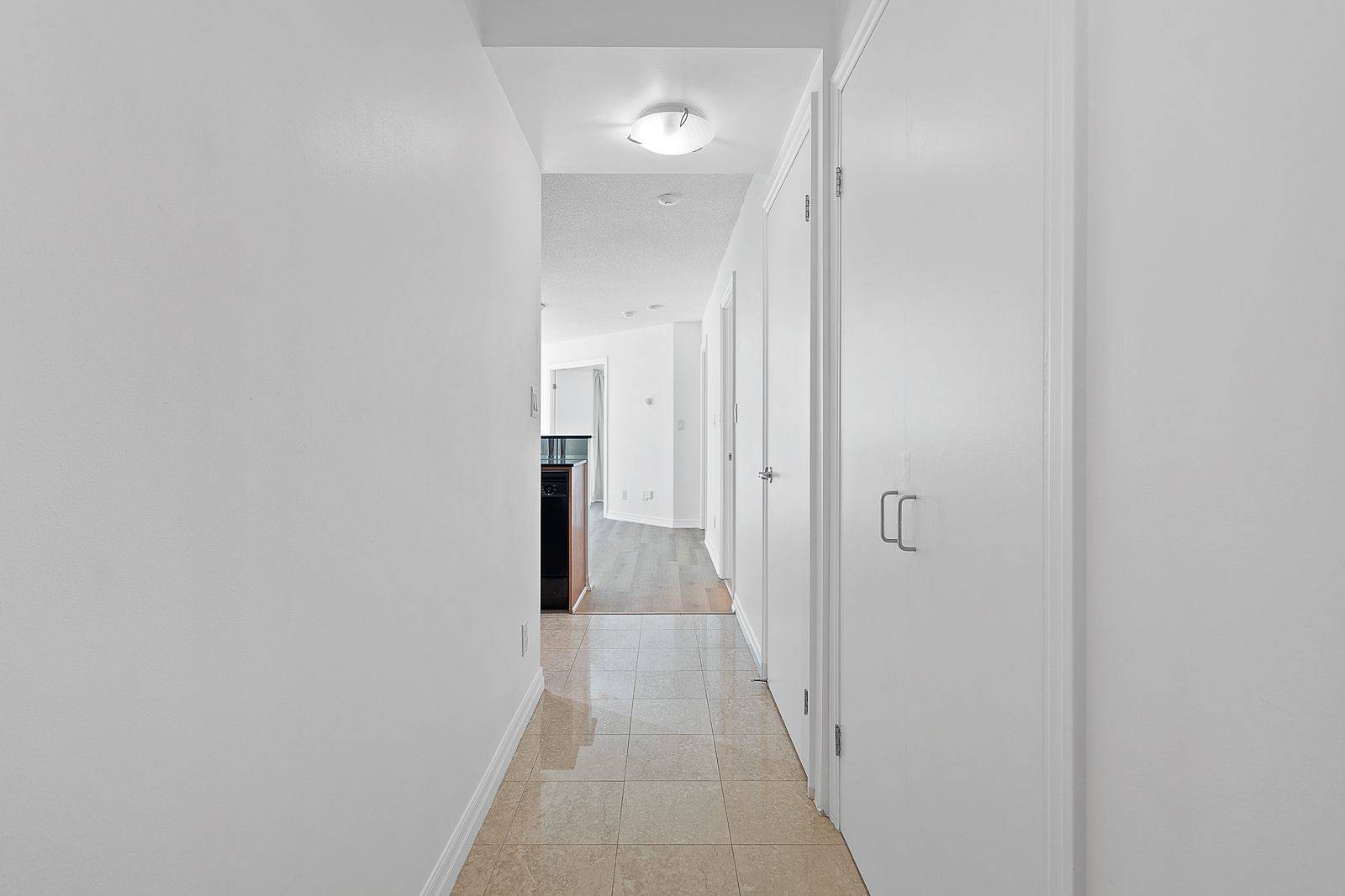 Toronto C09, ON M4W 3Y2,300 Bloor ST E #1109