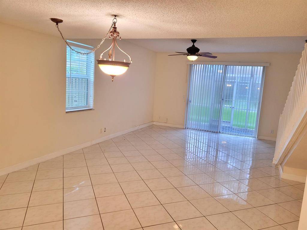 Weston, FL 33327,[StreetName,UnitNumber,StreetNumber,StreetDirPrefix]
