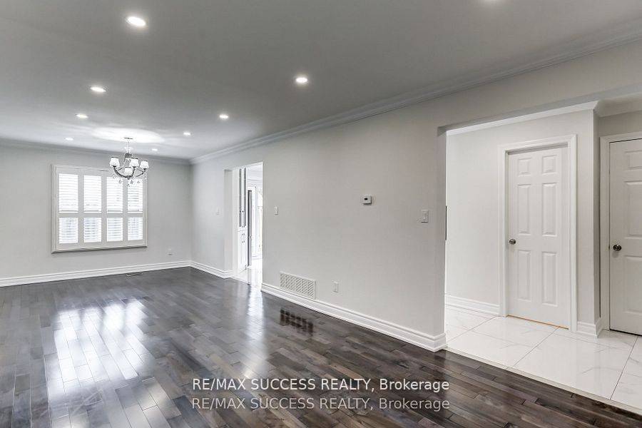 Vaughan, ON L4J 6G2,60 Gayla ST