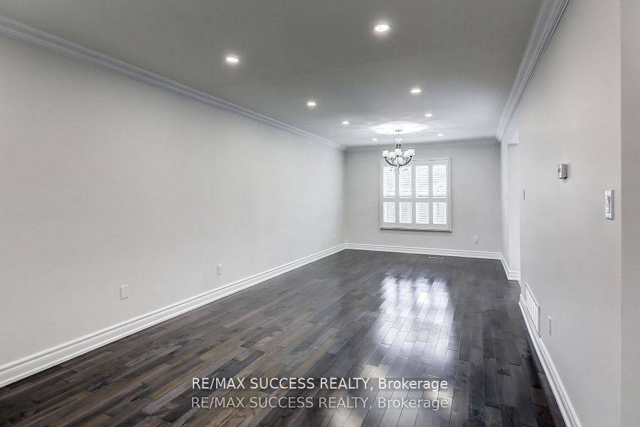 Vaughan, ON L4J 6G2,60 Gayla ST