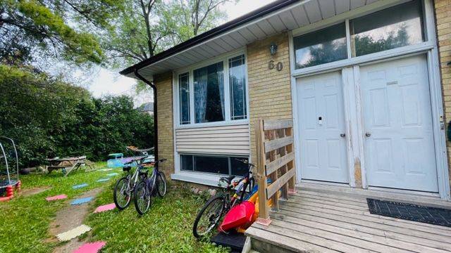 Richmond Hill, ON L4C 2K8,60 Maralim RD #Main