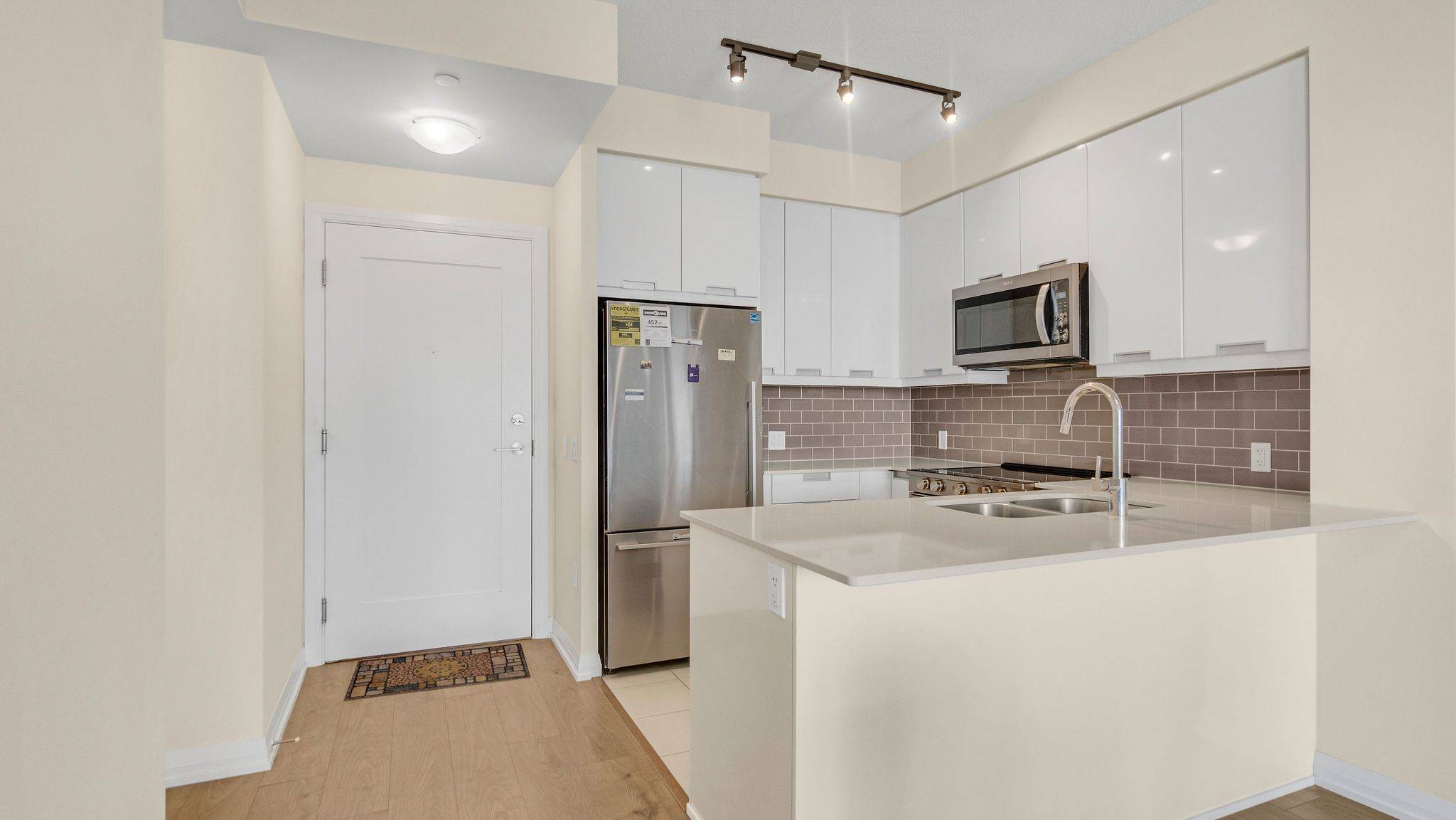Mississauga, ON L5R 0G8,35 Watergarden DR #2815