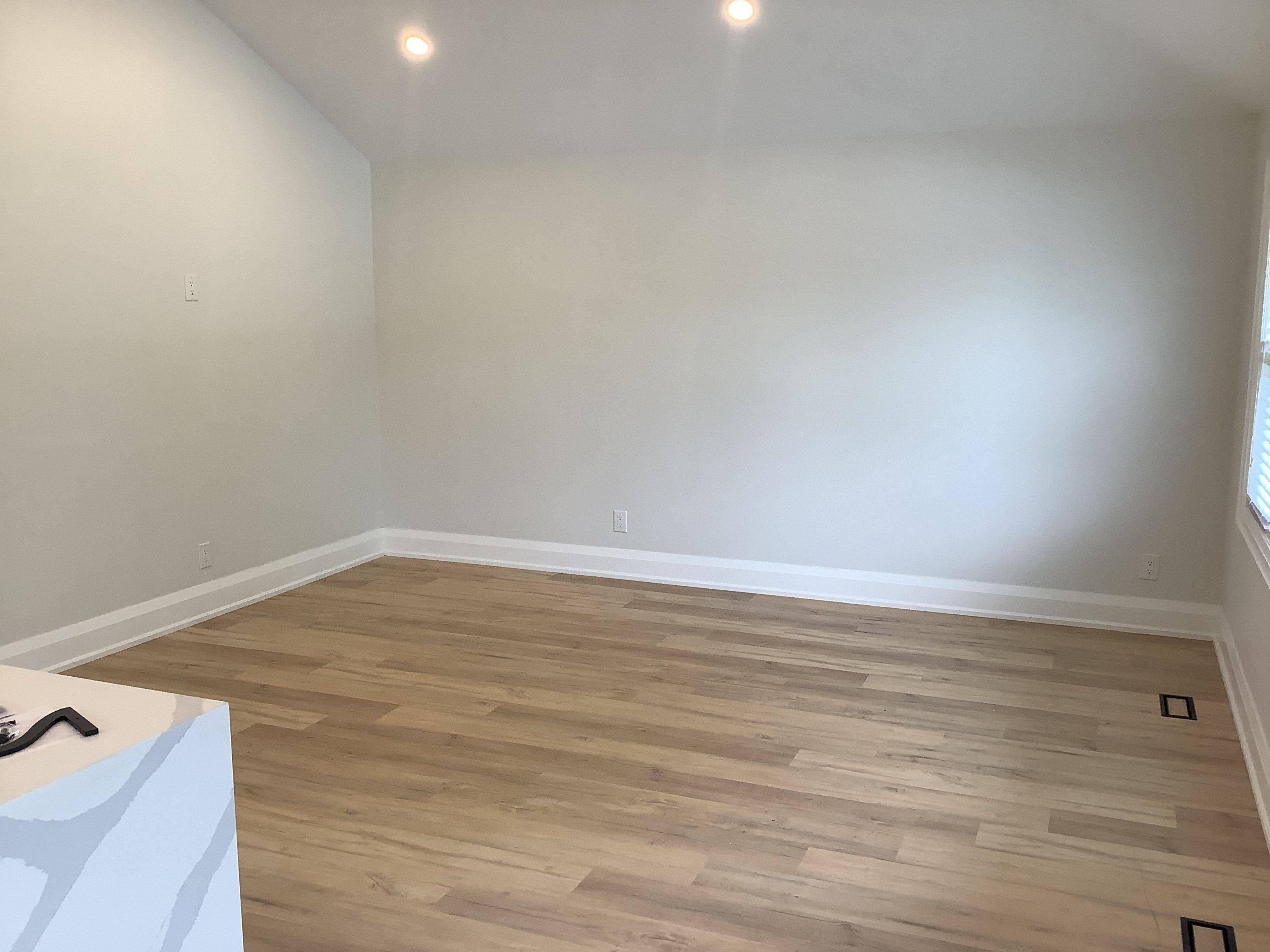 Hamilton, ON L9C 4H1,229 West 18th ST