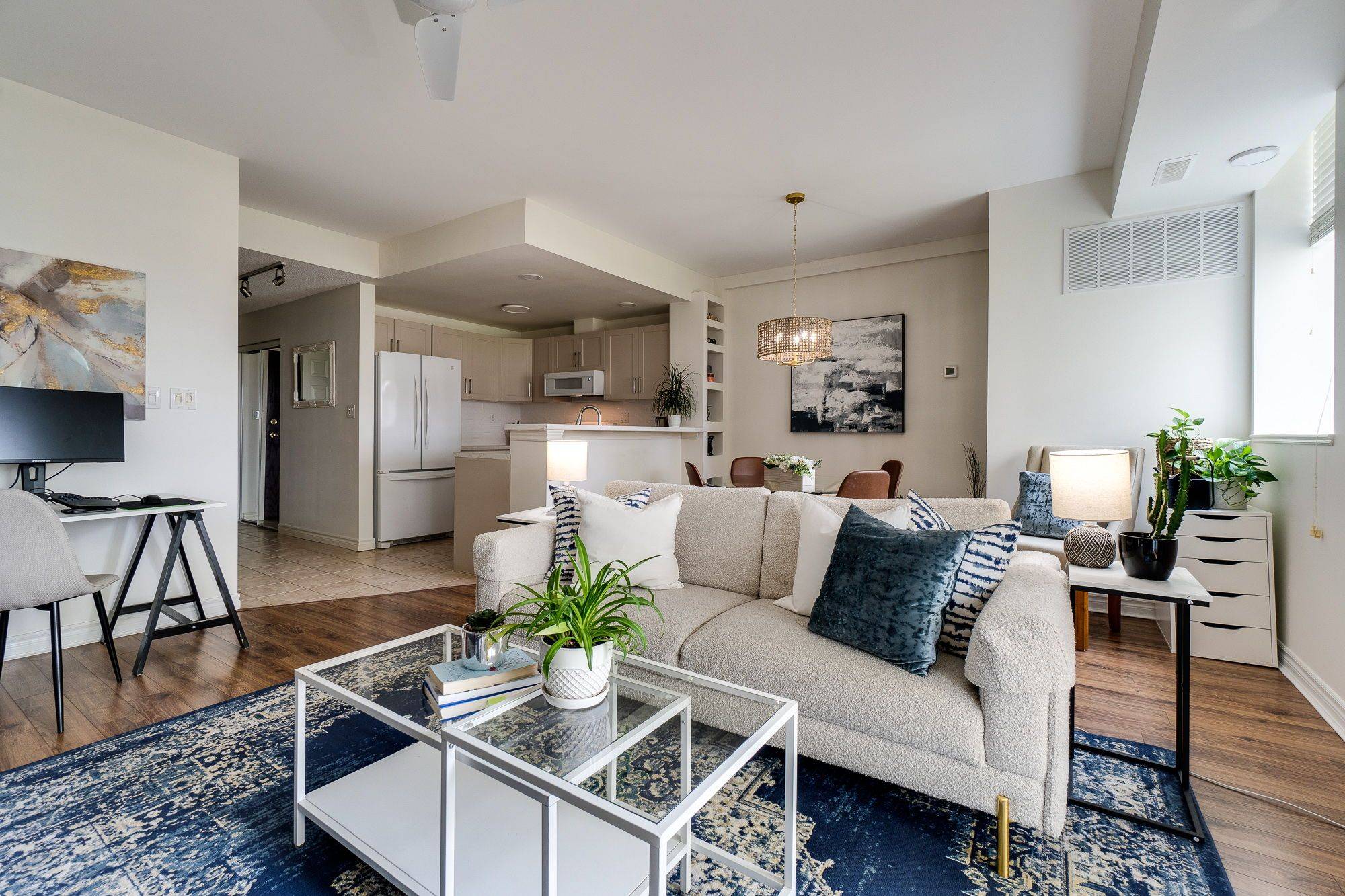 Hamilton, ON L8B 1A9,262 Dundas ST E #105