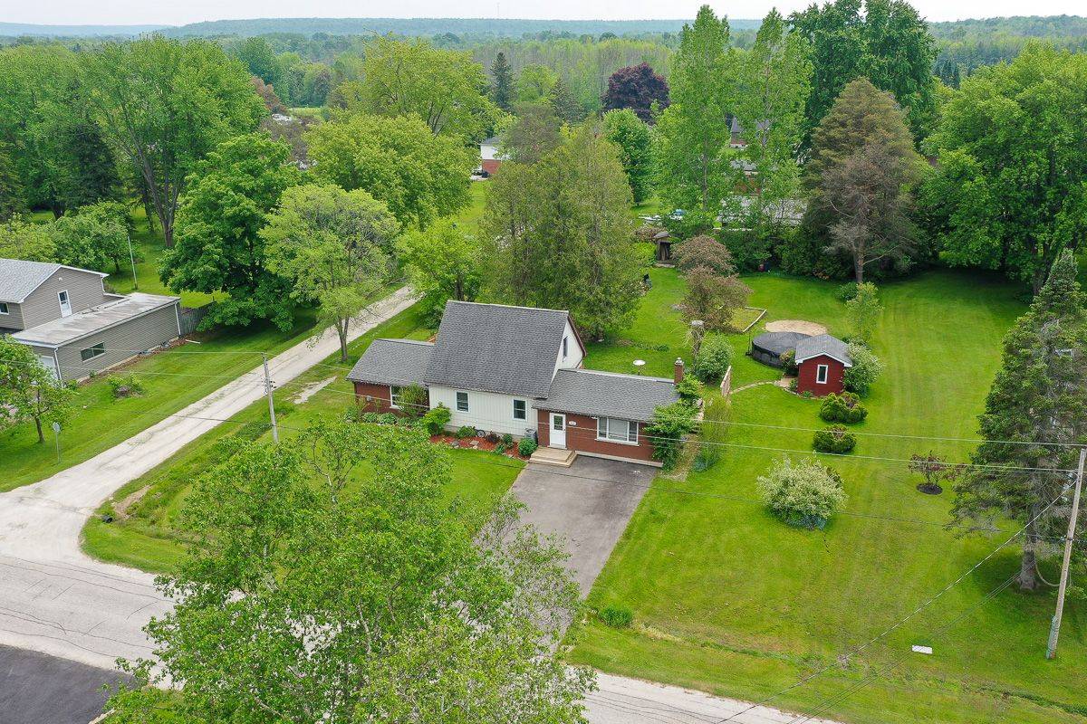 864 16th ST W, Georgian Bluffs, ON N4K 6V5