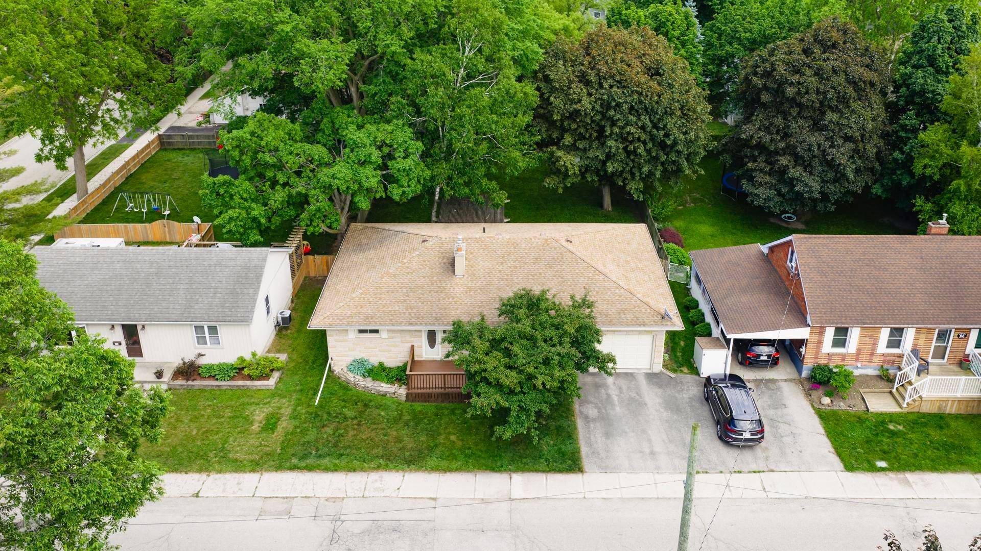 Goderich, ON N7A 1E4,106 Oxford ST
