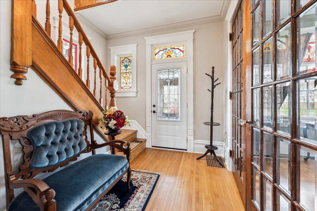 North Perth, ON N4W 1L6,454 Wallace AVE N