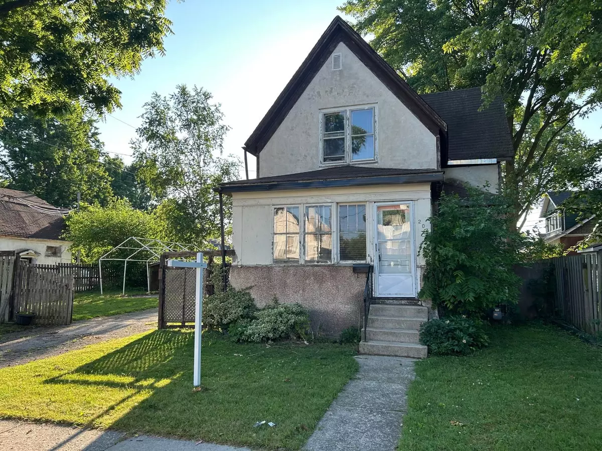Haldimand, ON N1A 2C5,207 Tamarac ST