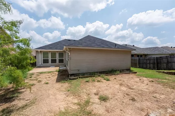 Burleson, TX 76028,912 Hidden Oaks Drive