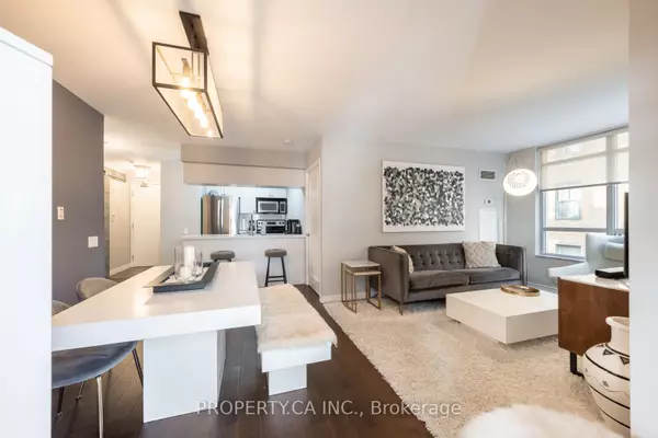 Toronto C02, ON M4V 1M1,60 St Clair AVE W #202