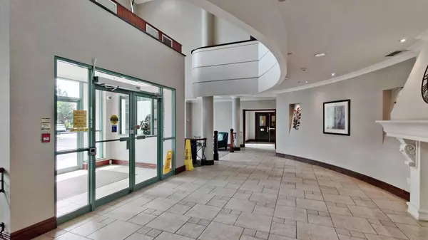 Mississauga, ON L5M 6Z7,2585 Erin Centre BLVD #1201