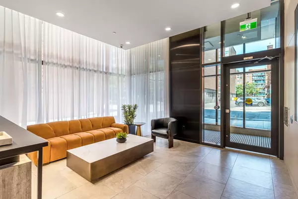 Ottawa Centre, ON K2P 1T2,10 James ST #202