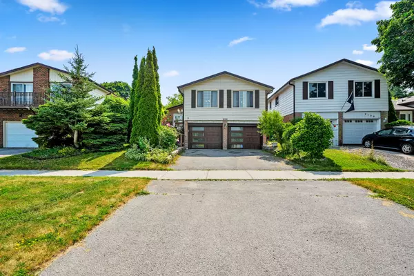 2102 Walker AVE, Peterborough East, ON K9L 1S1