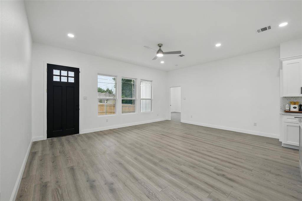 Fort Worth, TX 76106,3220 N Houston