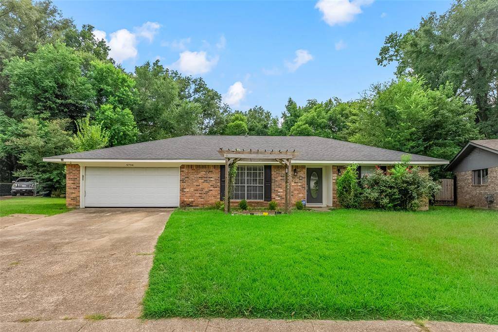 9794 Monticello Drive, Shreveport, LA 71118