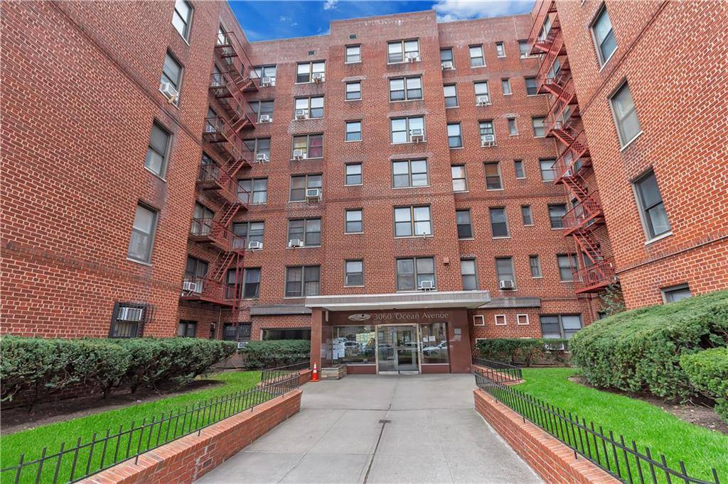 Brooklyn, NY 11235,3060 Ocean AVE #5Z