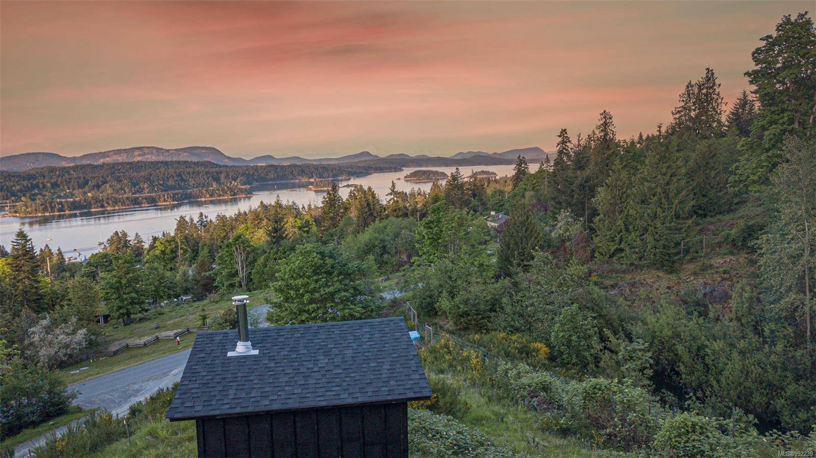 Salt Spring, BC V8K 2J7,125 Bishops Walk Rd