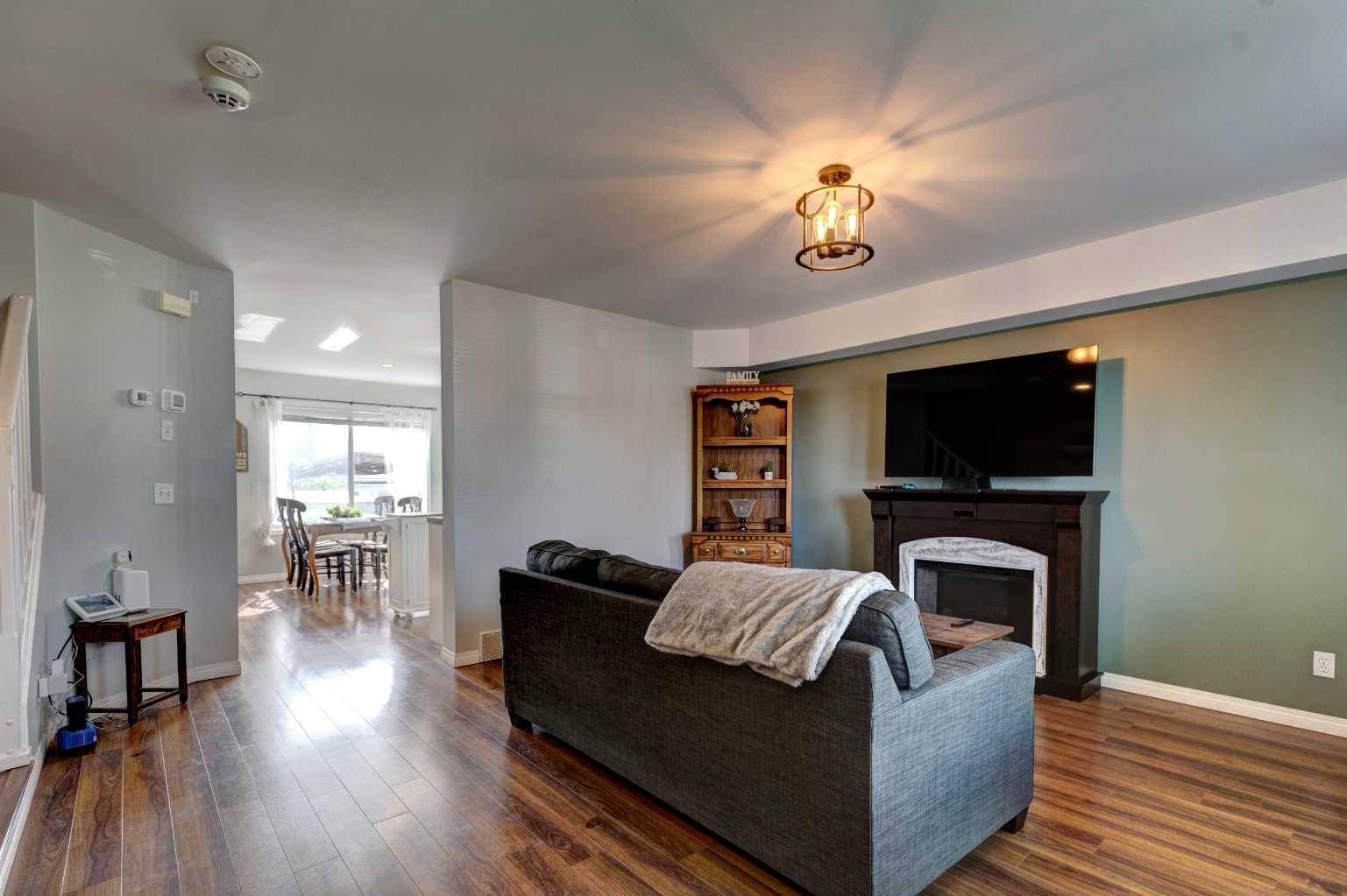 Calgary, AB T2C 0Z3,8034 24 ST Southeast