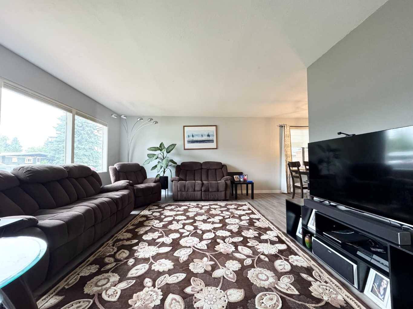 Lethbridge, AB T1H 3M3,1413 19 ST N