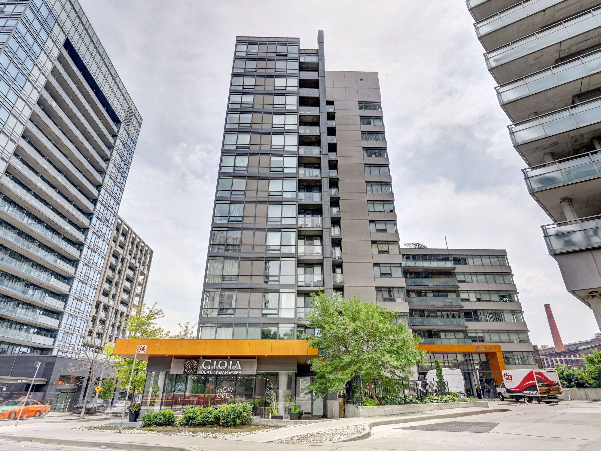20 Joe Shuster WAY #912, Toronto C01, ON M6K 0A3