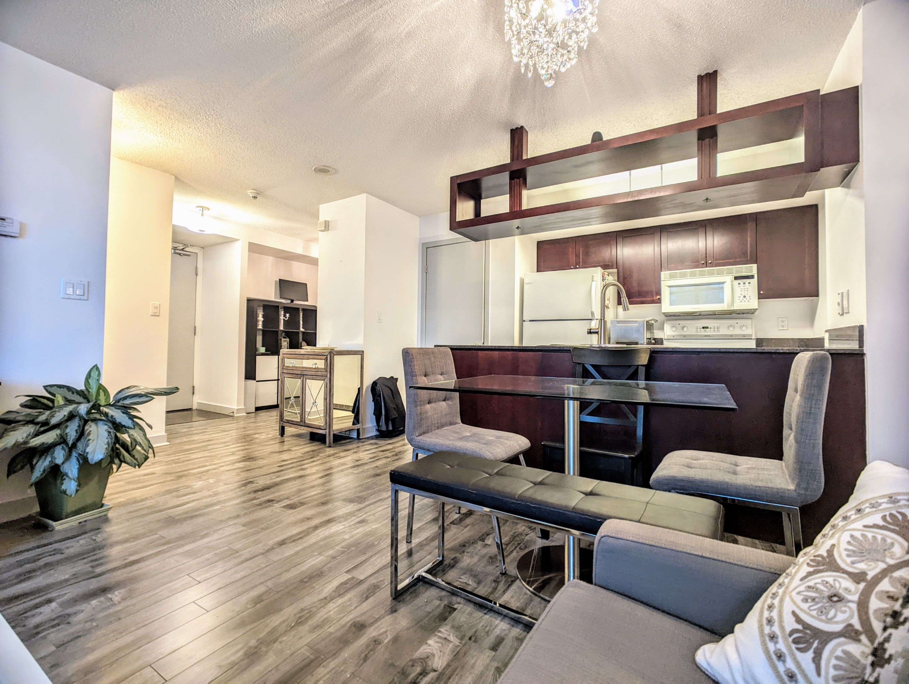 Toronto C01, ON M5V 3S2,81 Navy Wharf CT #2216