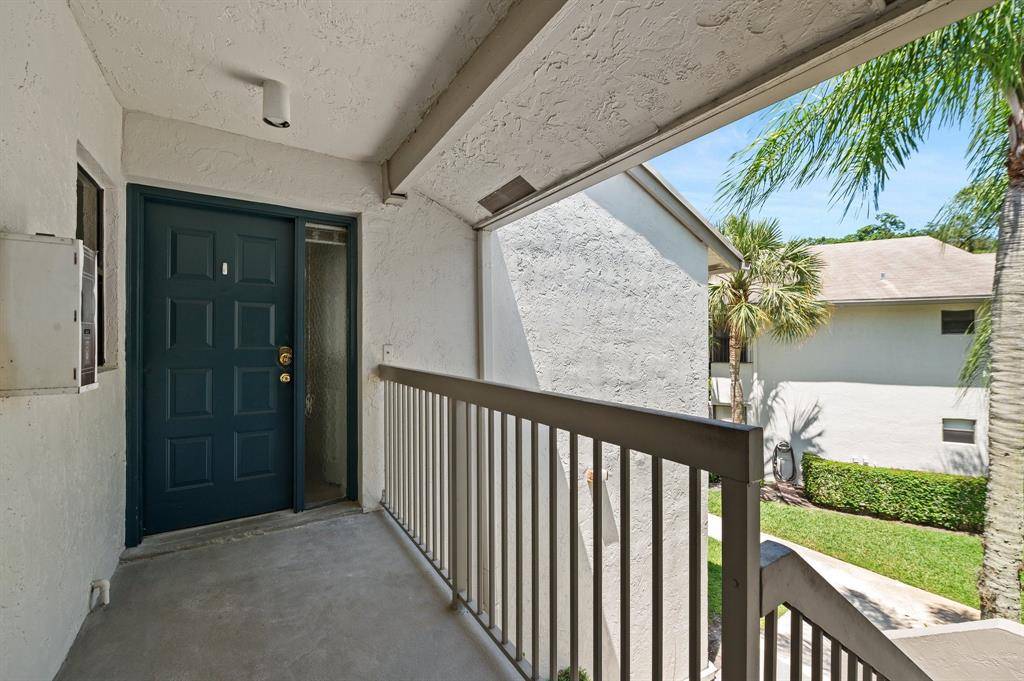 Coconut Creek, FL 33063,4689 NW 22nd St #4689