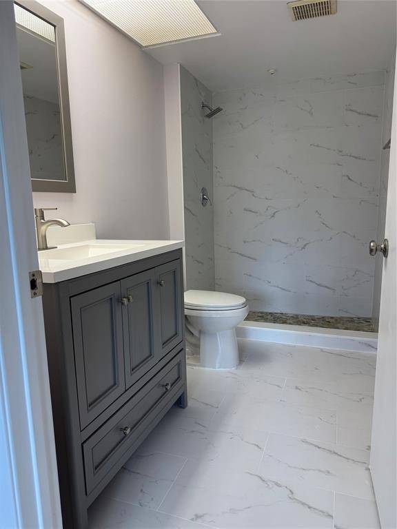 Pembroke Pines, FL 33027,13800 SW 5th Ct #211