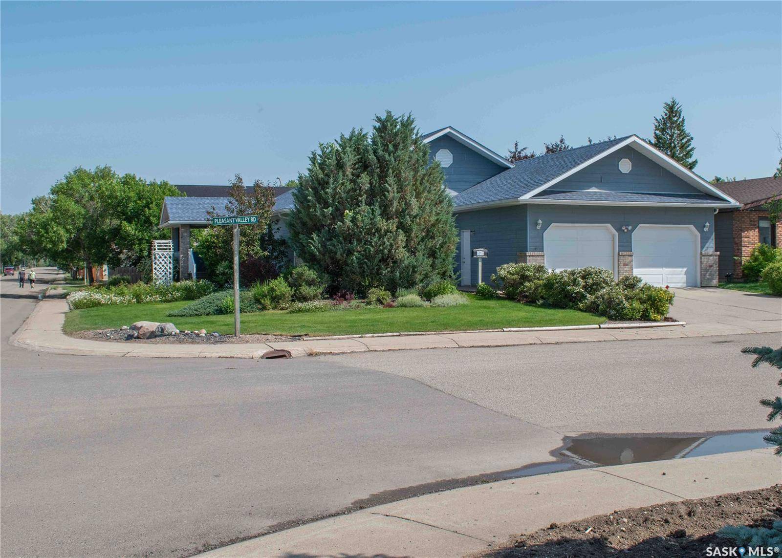 801 Pleasant Valley ROAD, Rosetown, SK S0L 2V0