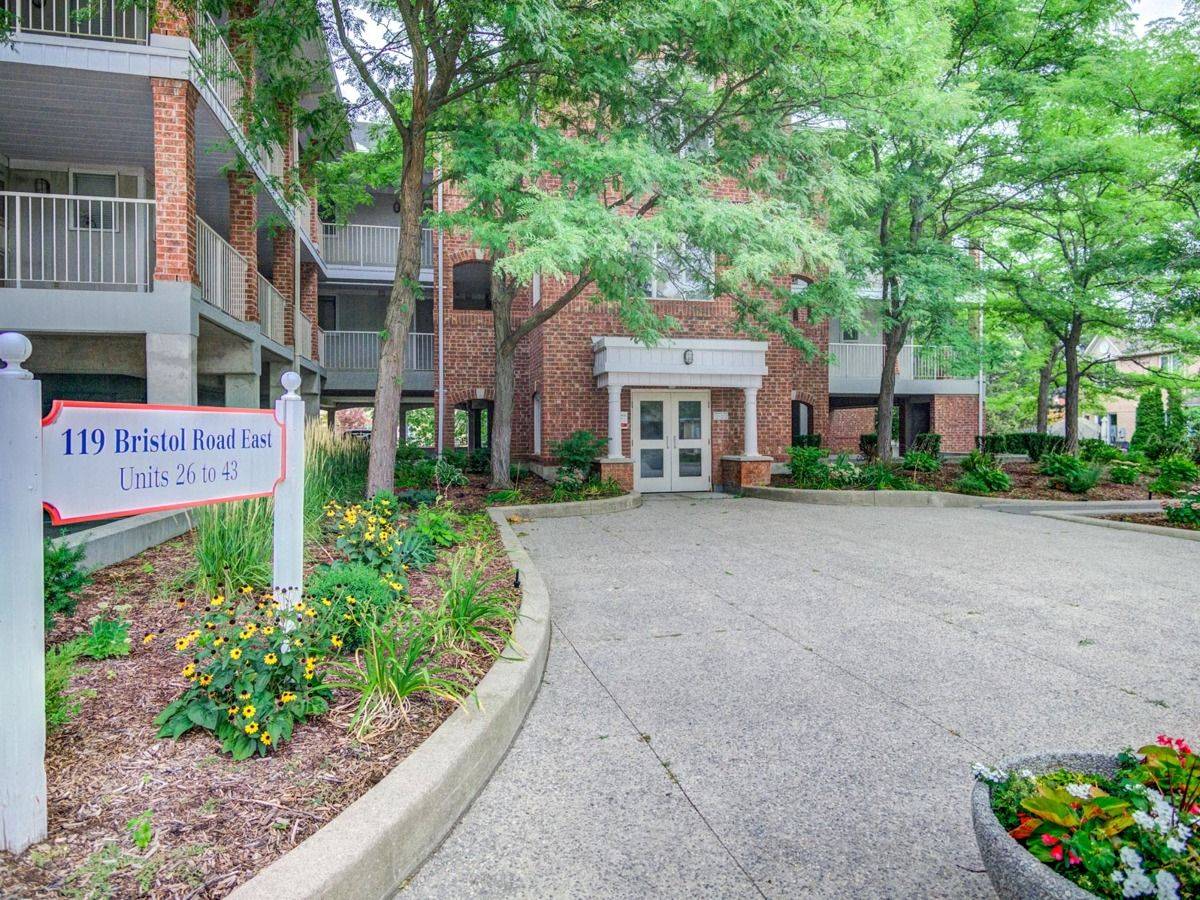 119 Bristol RD E #42, Mississauga, ON L4Z 3P7