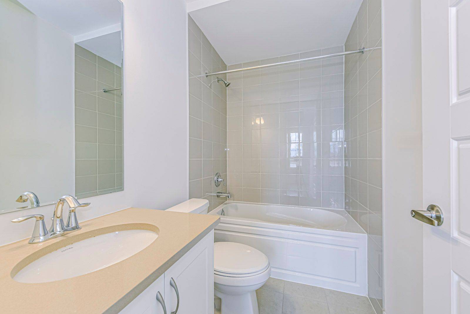 Oakville, ON L6M 5N9,3091 Travertine DR