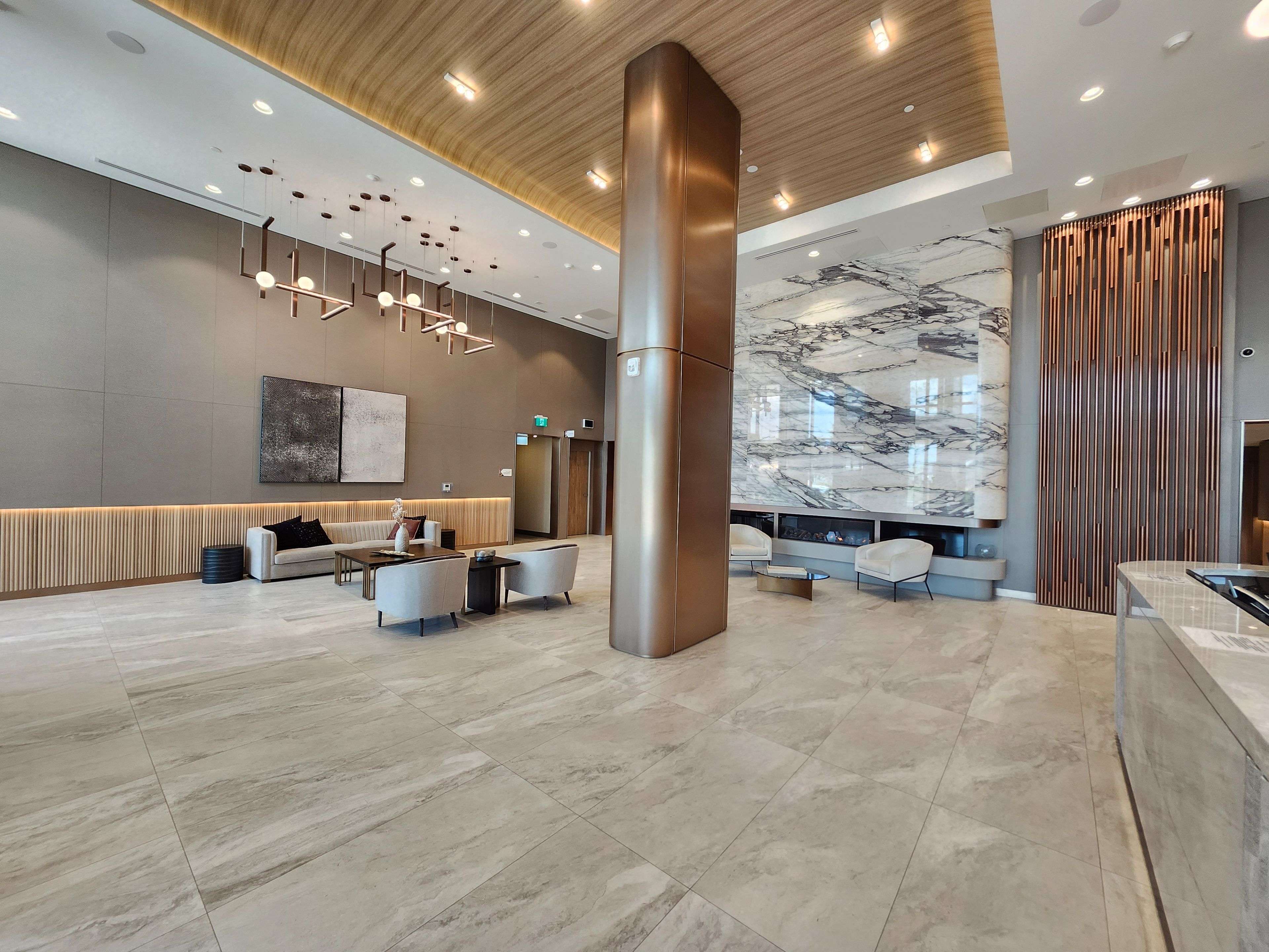 1100 Sheppard AVE W #206, Toronto W05, ON M3J 0H1