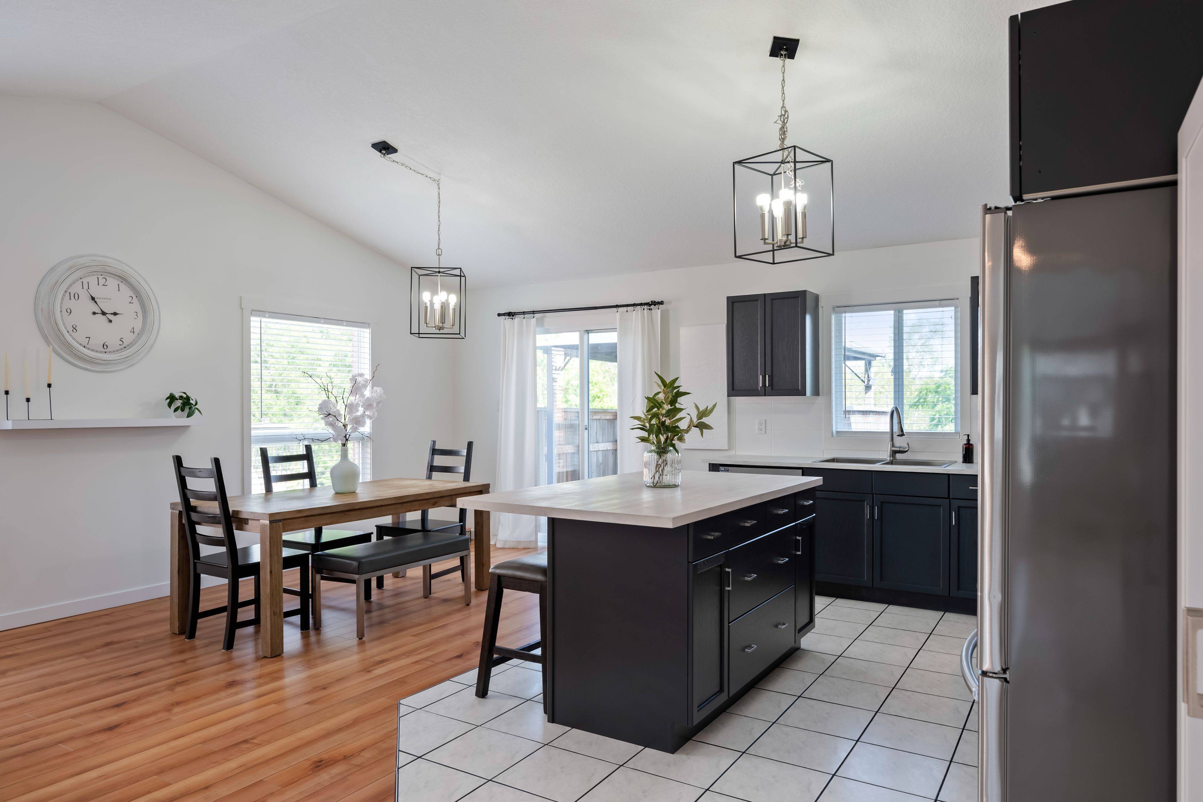 Orangeville, ON L9W 5C2,103 Hunter RD