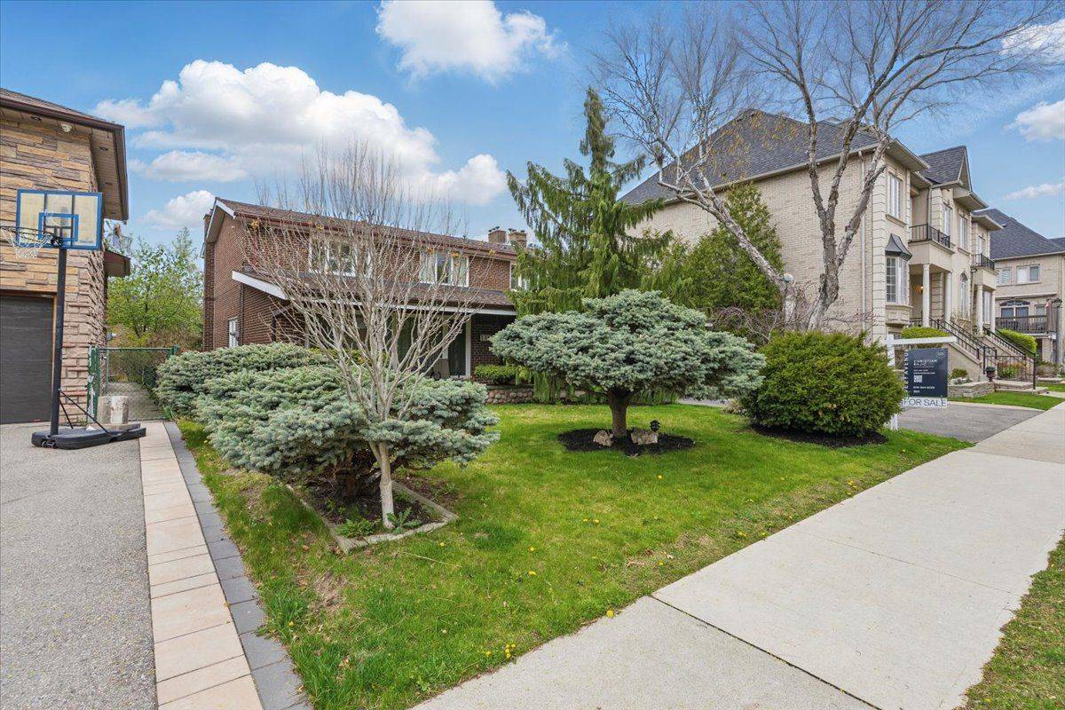 Toronto W09, ON M9R 1Z2,116 Clement RD