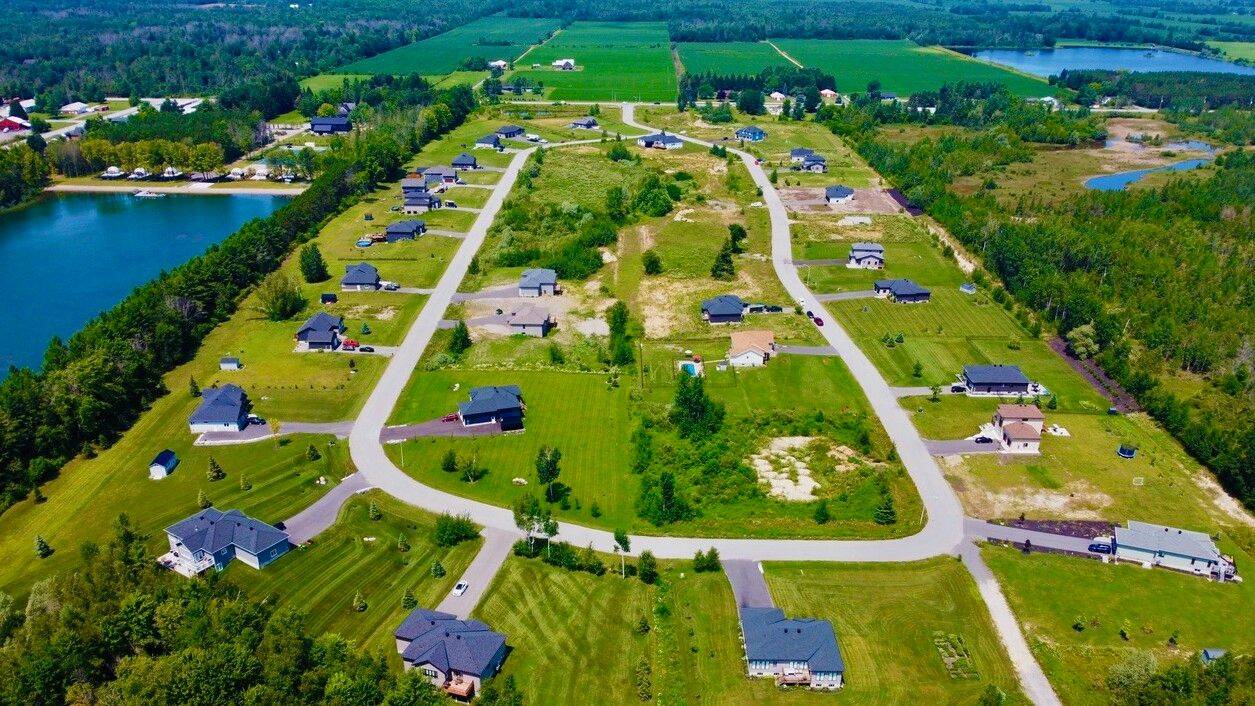 North Grenville, ON K0G 1J0,114 Maplestone DR