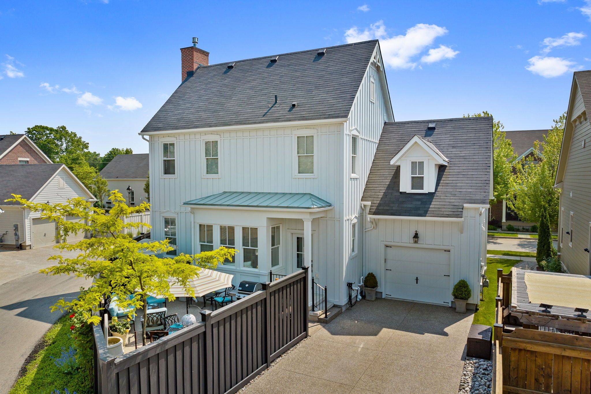 Niagara-on-the-lake, ON L0S 1J0,12 Murray ST